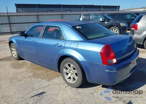 2007 Chrysler 300 Touring из США, поврежденный, VIN 2C3KA53GX7H738040